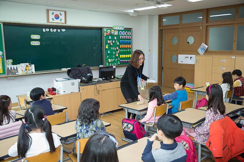 20161116 아동친화도시 옐로카드 배부 행사 사진